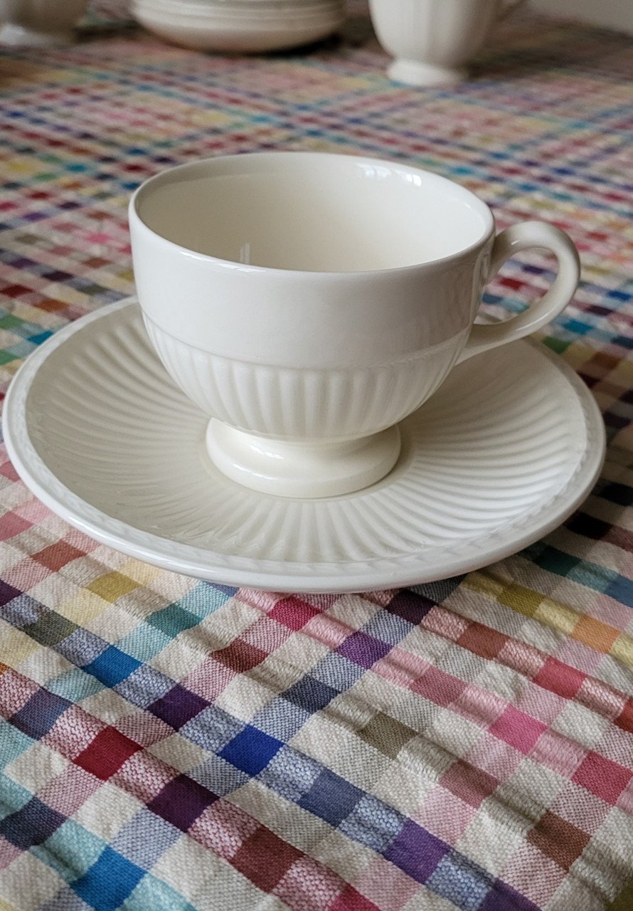 EDME KOFFIE- EN THEEKOPJES, GEBAKSBORDJES, SERVEERSCHAAL ETC