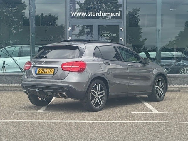 Mercedes-Benz Gla-klasse 200 ambition l panoramadak l night pakket l afneem