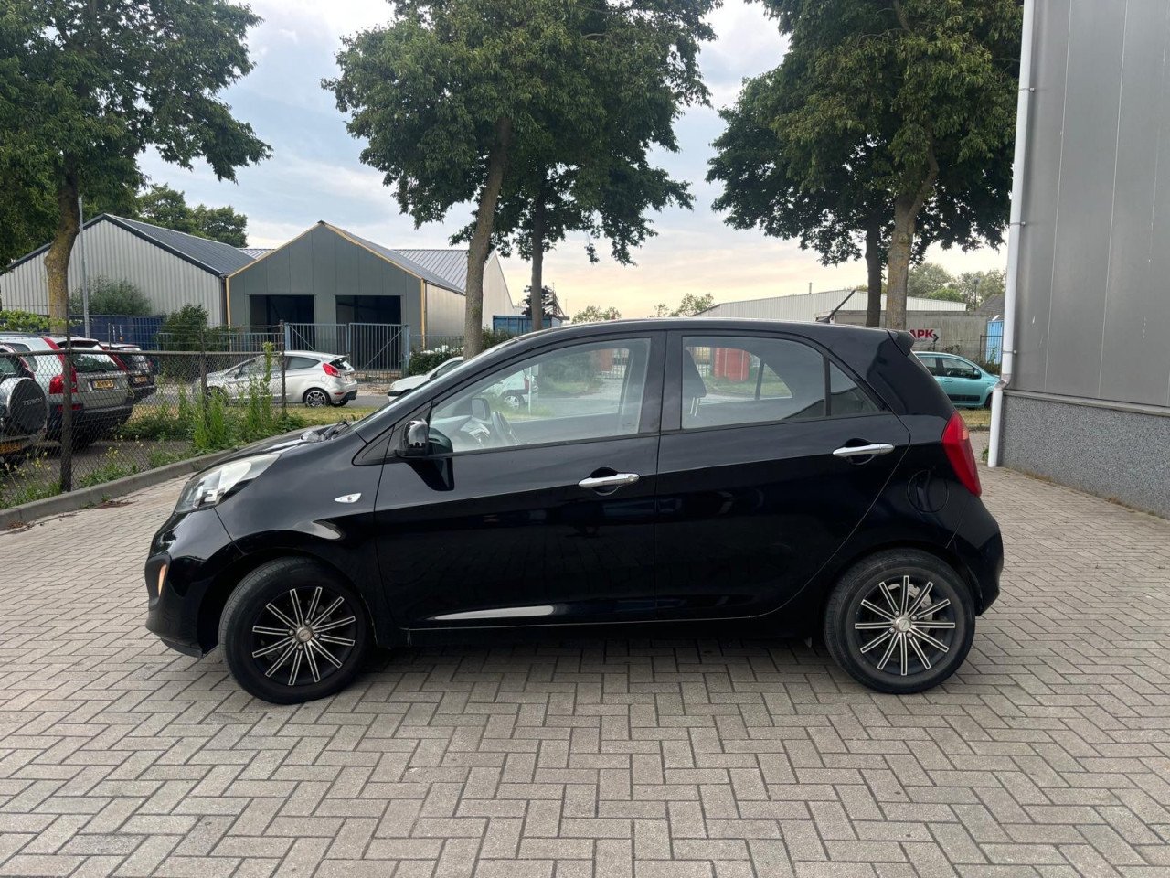 Kia Picanto 1.0CVVT Plus Pack 135.355KM