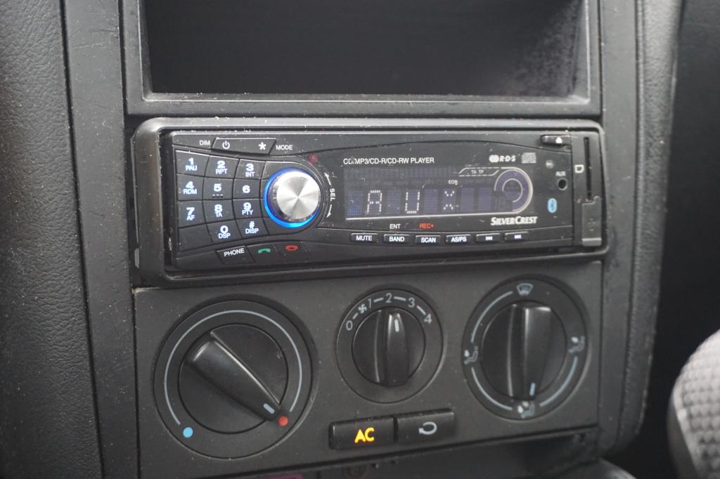 Volkswagen Golf 1.6-16v ocean airco / elektr. ramen / trekhaak / nap / apk 