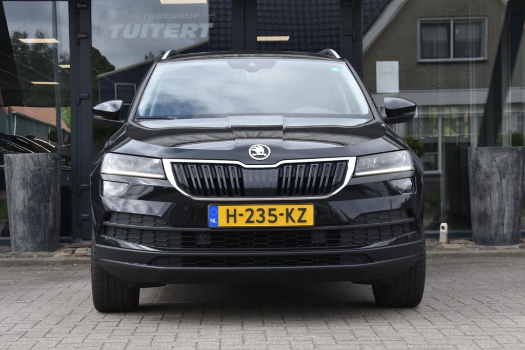 Skoda Karoq 1.5 tsi act | leder | trekhaak | camera | apple carplay | andro