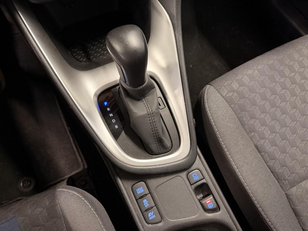 Toyota Yaris 1.5 hybrid dynamic| camera| adap.cruise| keyless| carplay