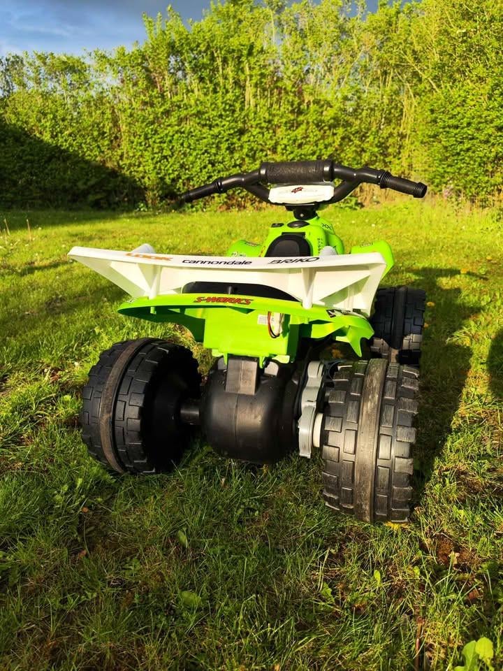 Elektrische kinderquad 12v Kawasaki INJUSA 2x accu