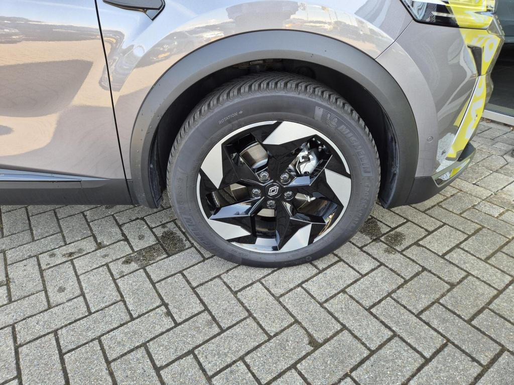 Renault Captur 1.6 e-tech full hybrid 145 techno nw. model!, all season ban