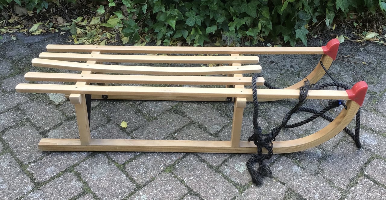 Houten slee