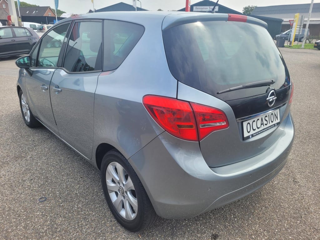Opel Meriva 1.4 turbo design edition automaat, cruise control, p.sensor, ai