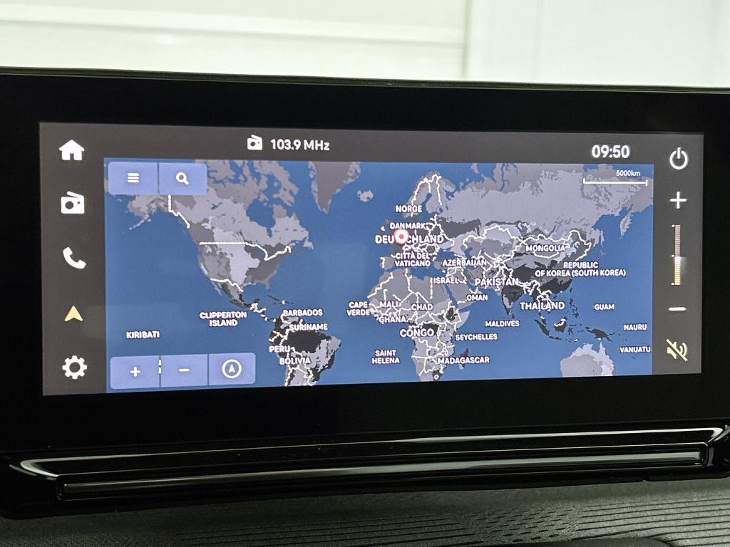 Citroen C3 Aircross hybrid 145pk automaat max 7 persoons | two tone | navig