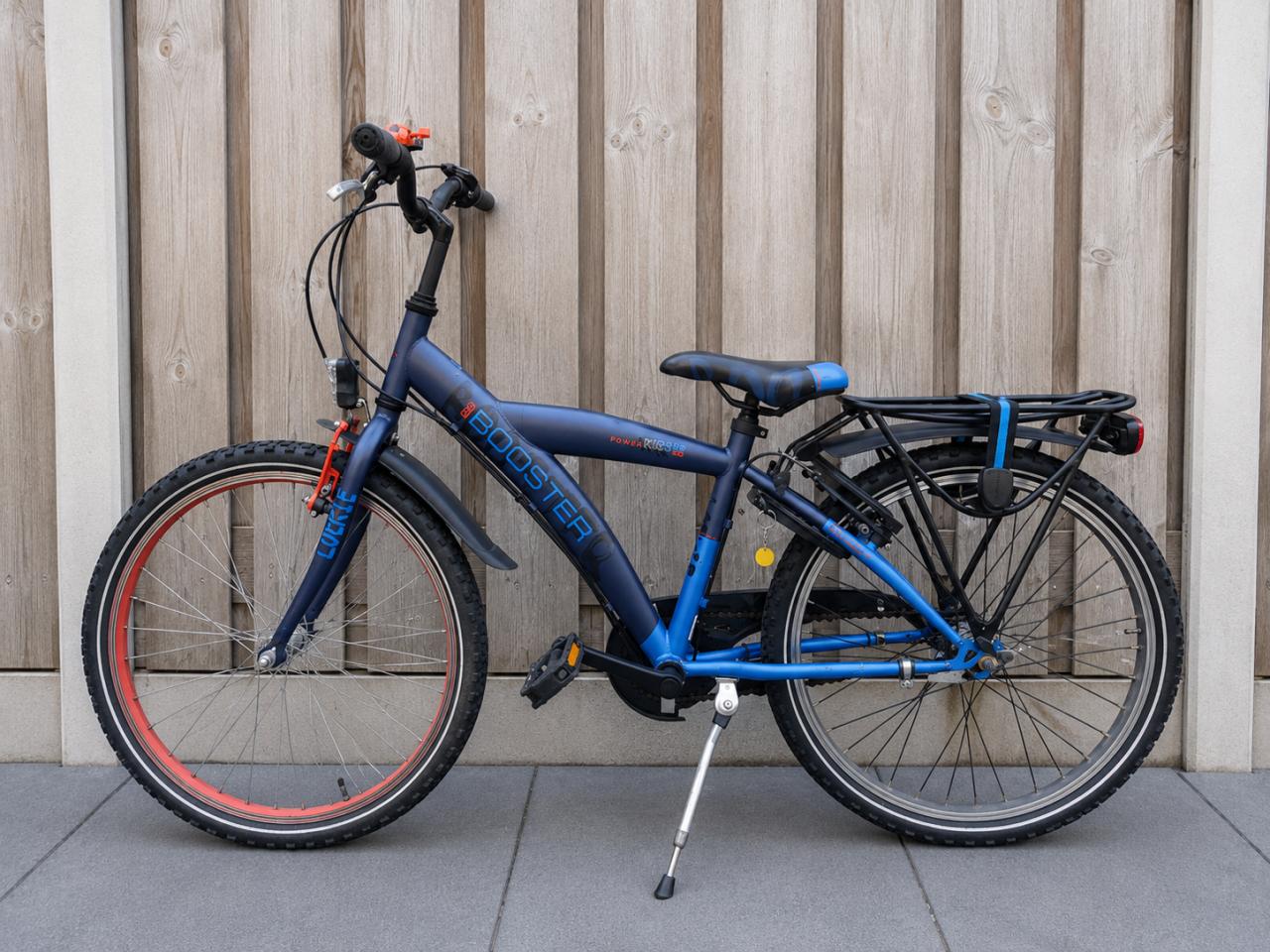 🚲 Loekie Booster Jongensfiets – 22 inch – 3 Versnellingen 💙🧡