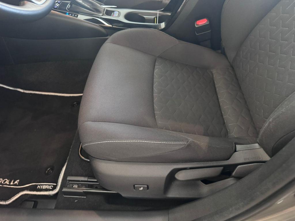 Toyota Corolla Touring Sports 1.8 hybrid business