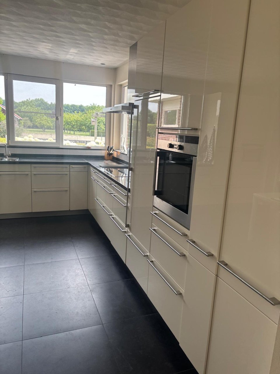 Keuken / hoekkeuken/ bieden