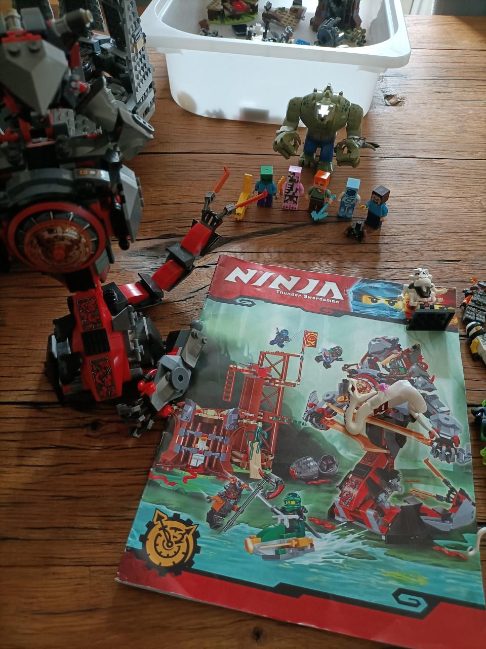 Heleboel star wars en ninjago lego