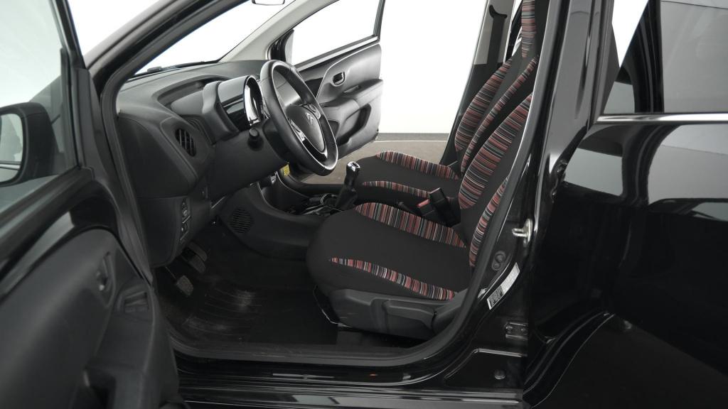 Citroen C1 1.0 vti feel | airco | bluetooth radio | getint glas | 5 deurs