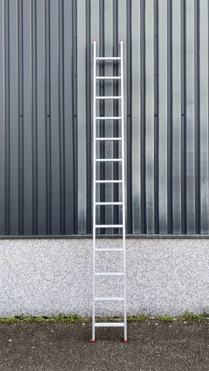 Ladder 6 treden zwart gecoat NIEUW