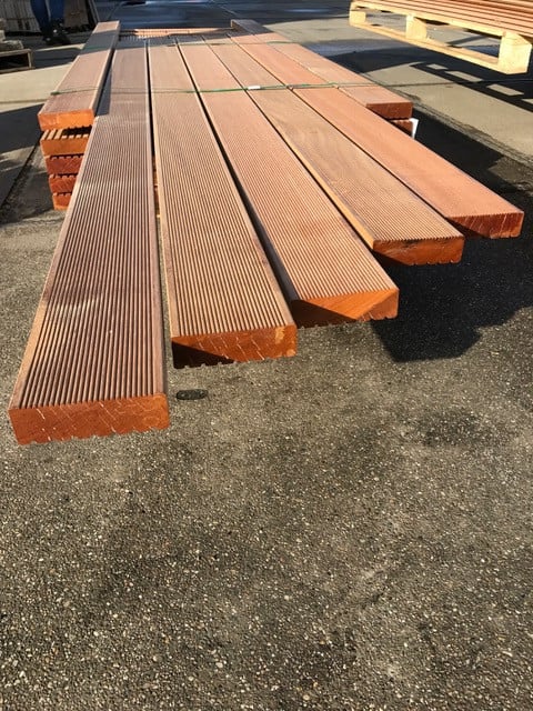 Bangkirai brugdekdelen 45 x 145mm