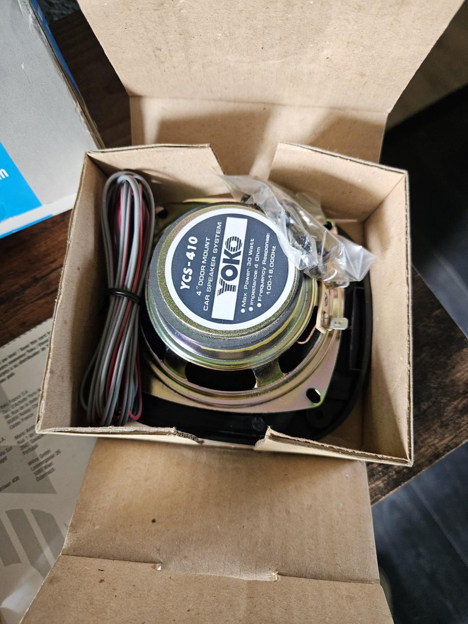 Nieuw Yoko Auto Stereo YCS 410 Car Speaker System