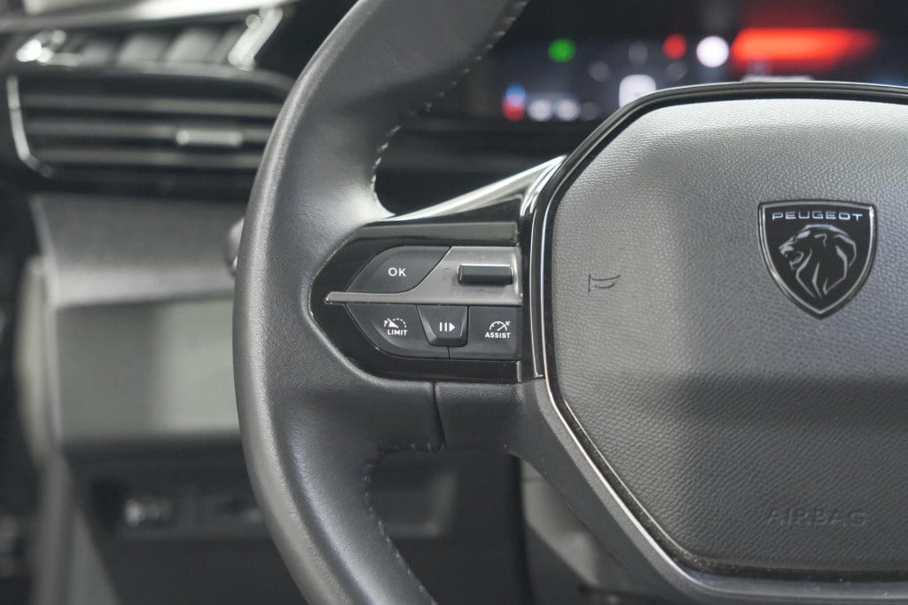 Peugeot 308 puretech 130 allure | camera | navigatie | parkeersensoren | ap
