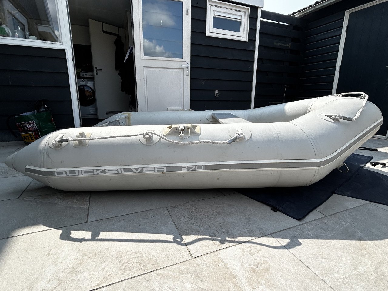 Rubberboot met motor