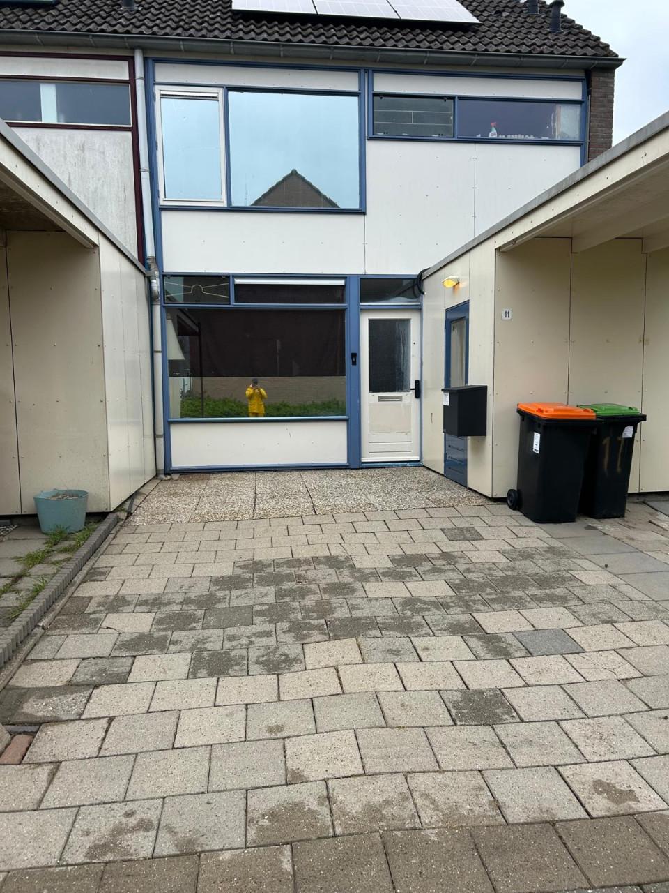 Terras, oprit of gevel vies? Wij maken het weer als nieuw!