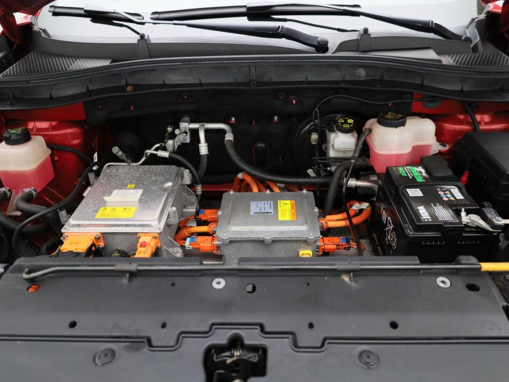 MG Zs Ev long range luxury 70 kwh