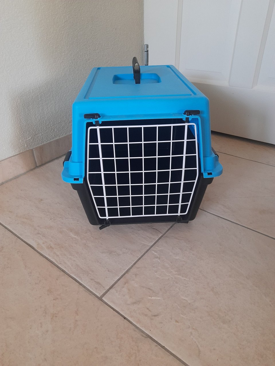 Vervoers box / Reismand voor katten  (nieuw) 47 x 30 x 32H