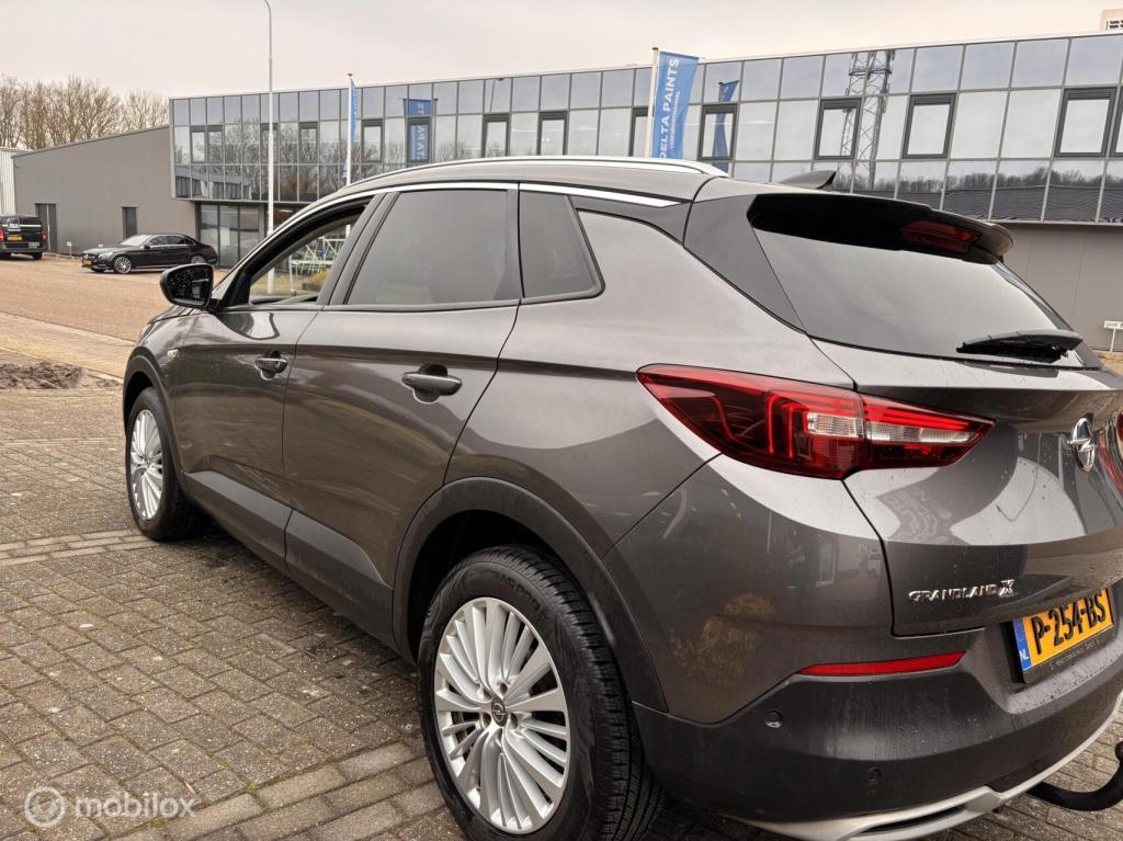 Opel Grandland X 1.2 turbo innovation trekhaak navi