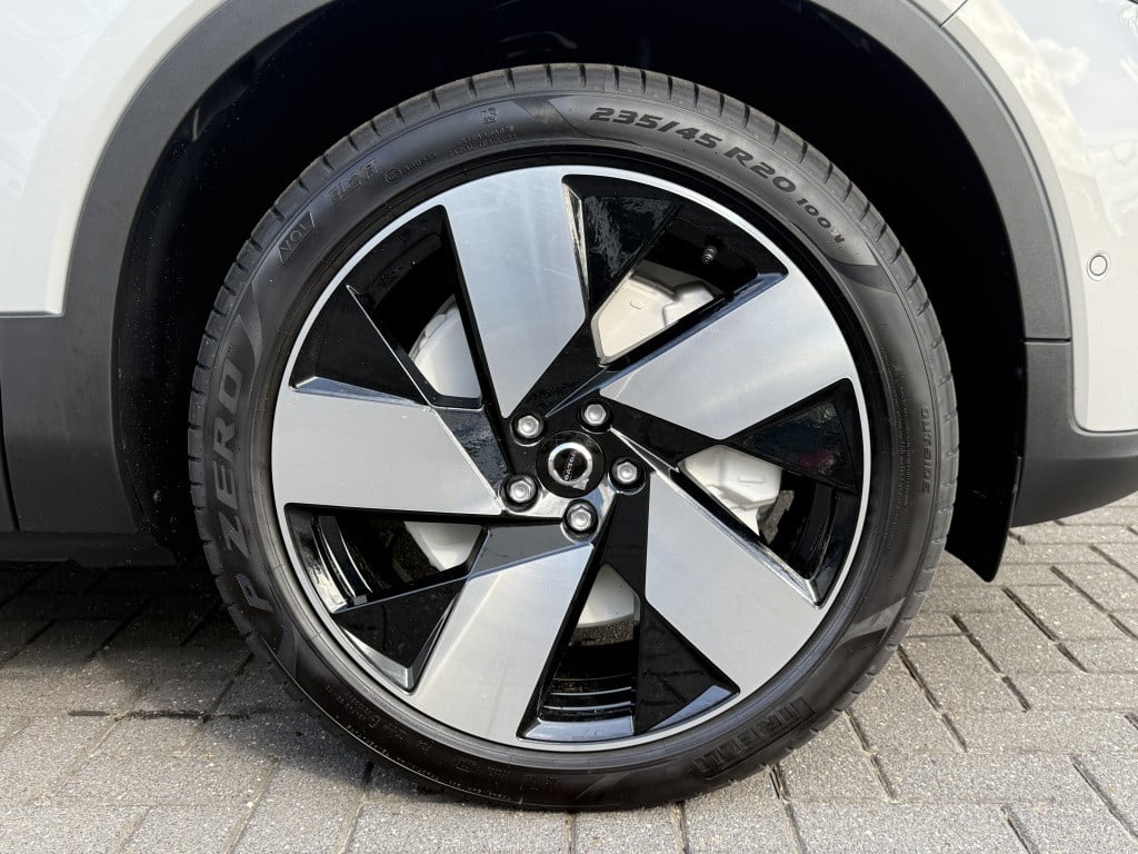 Volvo Ex40 extended range ultra dark 20" inch