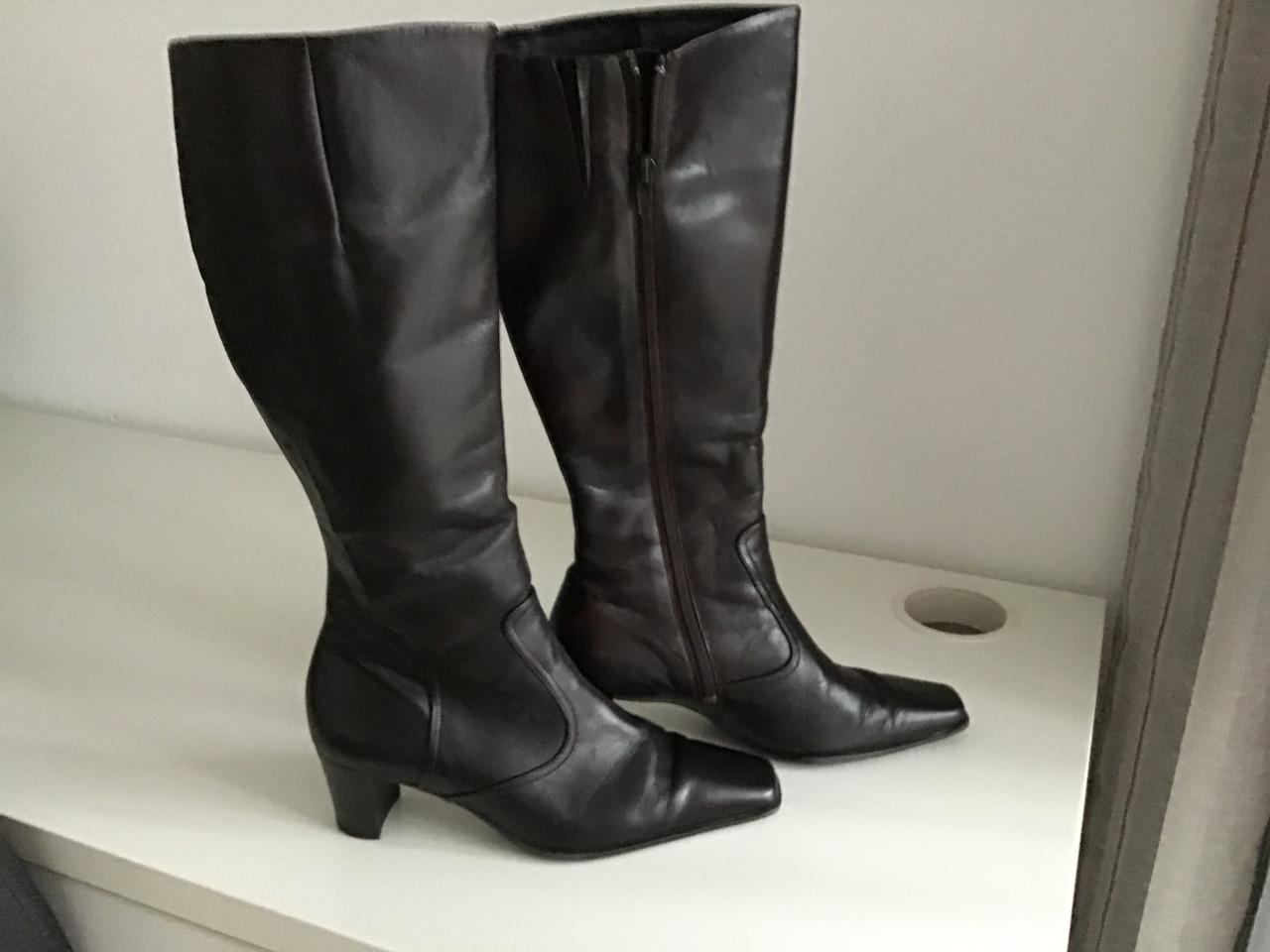 Bruine dames laarzen