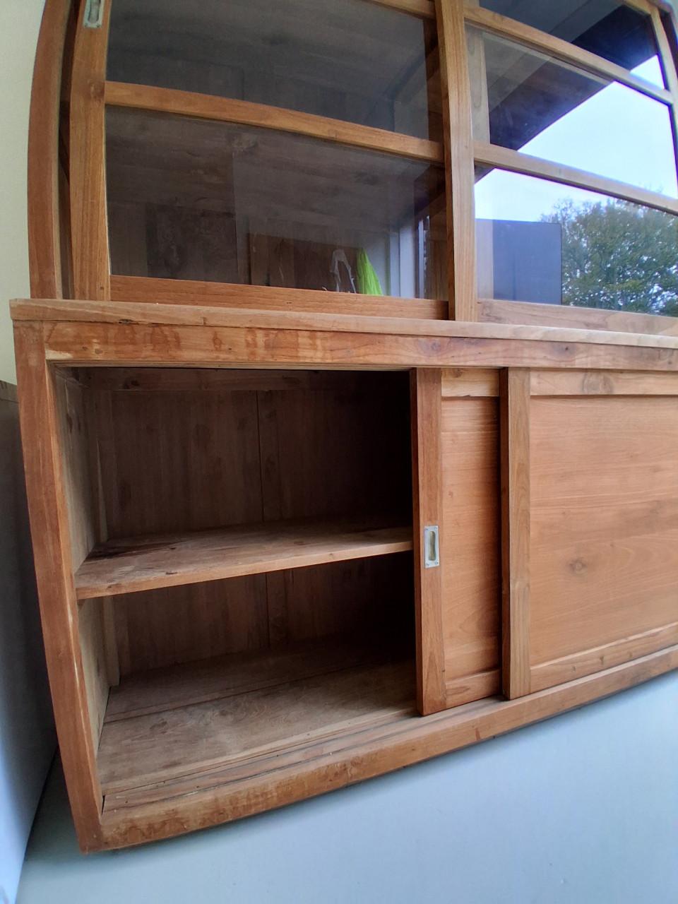 Teakhouten buffetkast