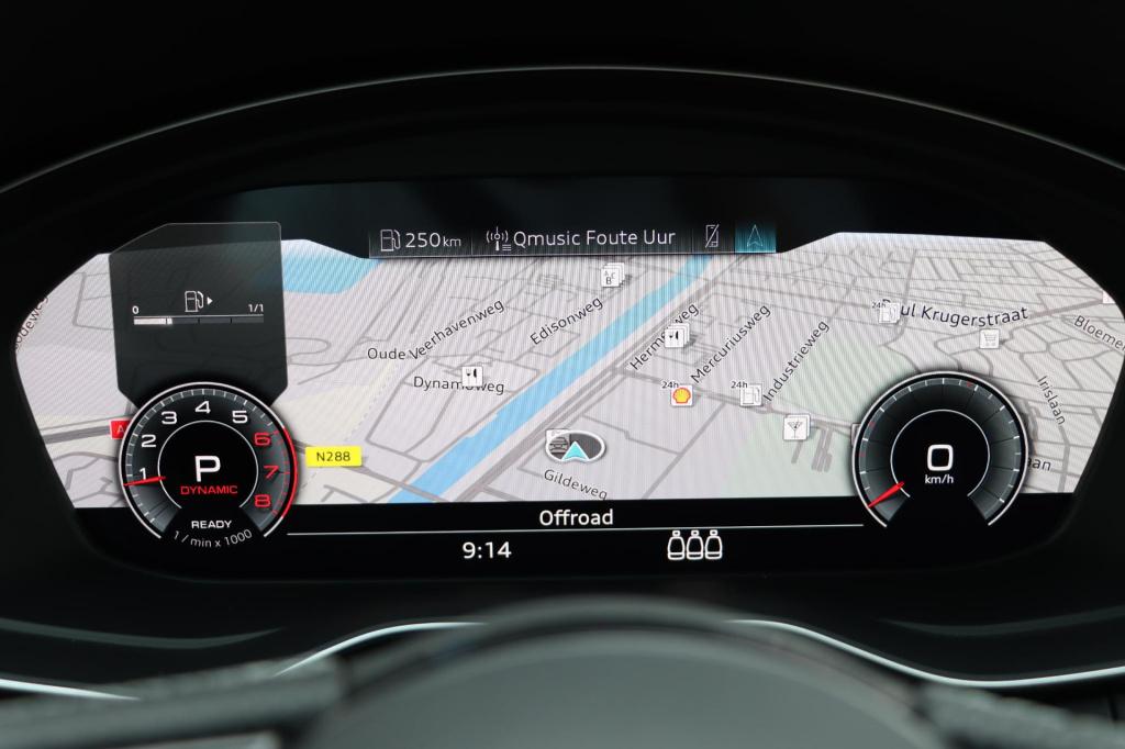 Audi A4 limousine 35 tfsi s edition competition 150pk s tronic