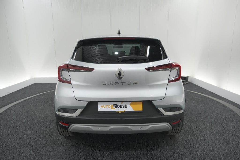 Renault Captur tce 140 edc techno | camera | 9.3 inch groot scherm | stoelv