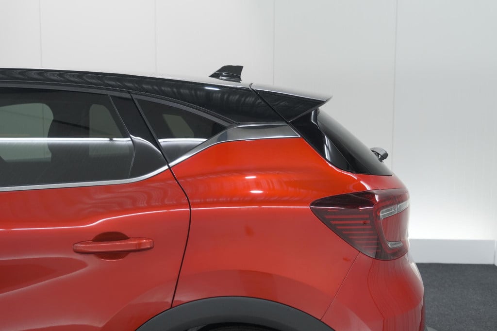 Renault Captur mild hybrid 140 edc techno | navigatie | camera | parkeersen