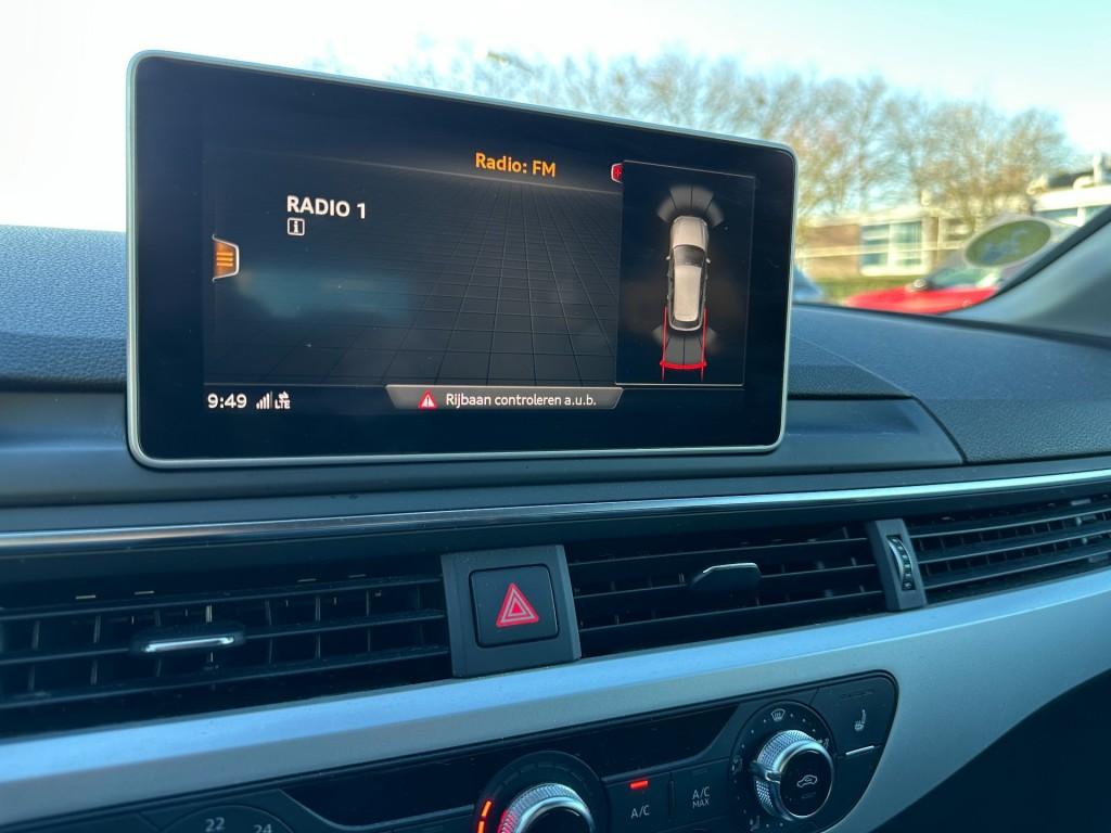 Audi A4 2.0 tdi design pro line uitklapbare trekhaak stoelverwarming