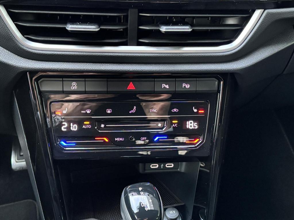 Volkswagen T-roc 1.5 tsi 150pk 7-dsg r-line|camera| dodehoek|carplay|led| r