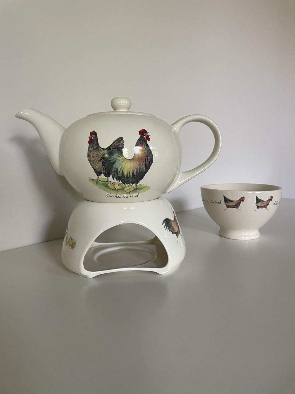 Servies van Jet “Chicken festival lijn”