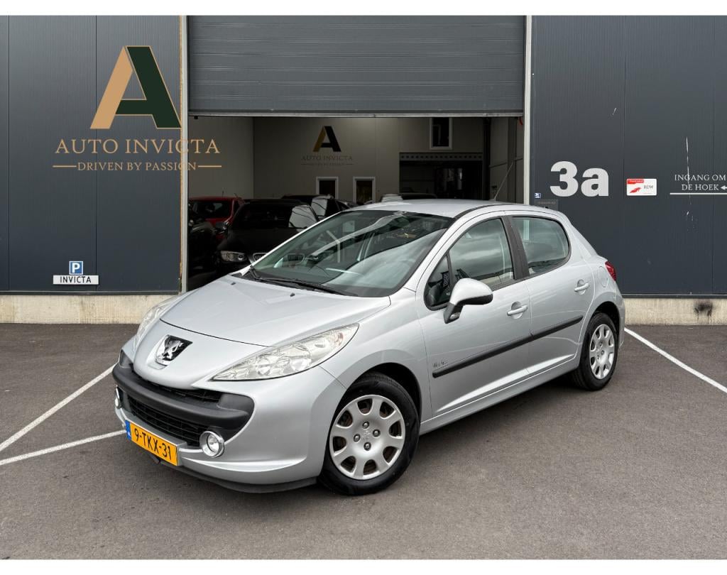 Peugeot 207 1.4 look - airco - nieuwe koppeling