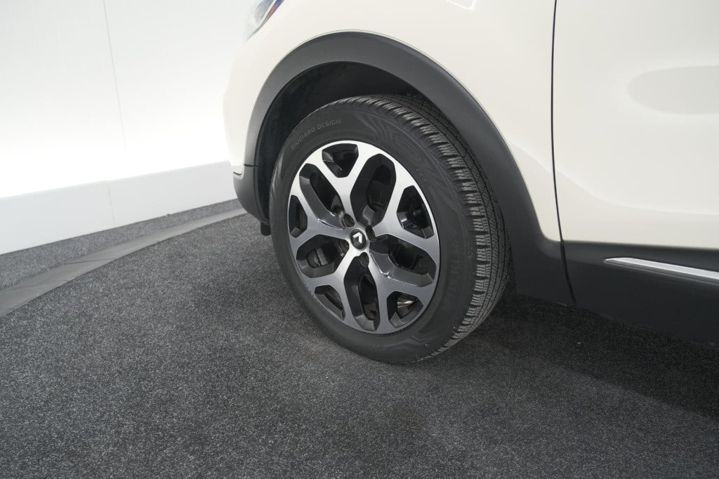 Renault Captur tce 90 intens | trekhaak | camera | navigatie | parkeersenso