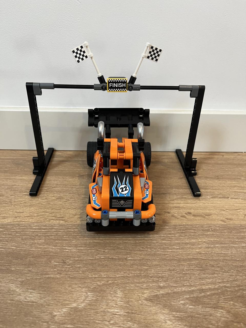 LEGO Racetruck