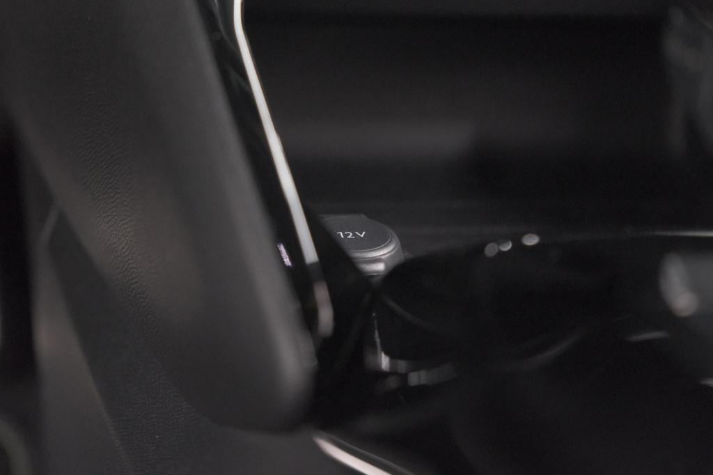 Peugeot 2008 puretech 130 eat8 gt-line | camera | dodehoekdetectie | adapti