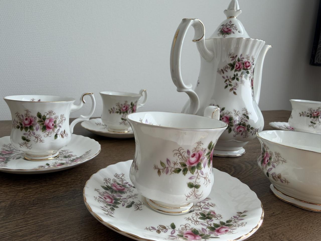 Royal Albert Lavender Rose 6-persoons set