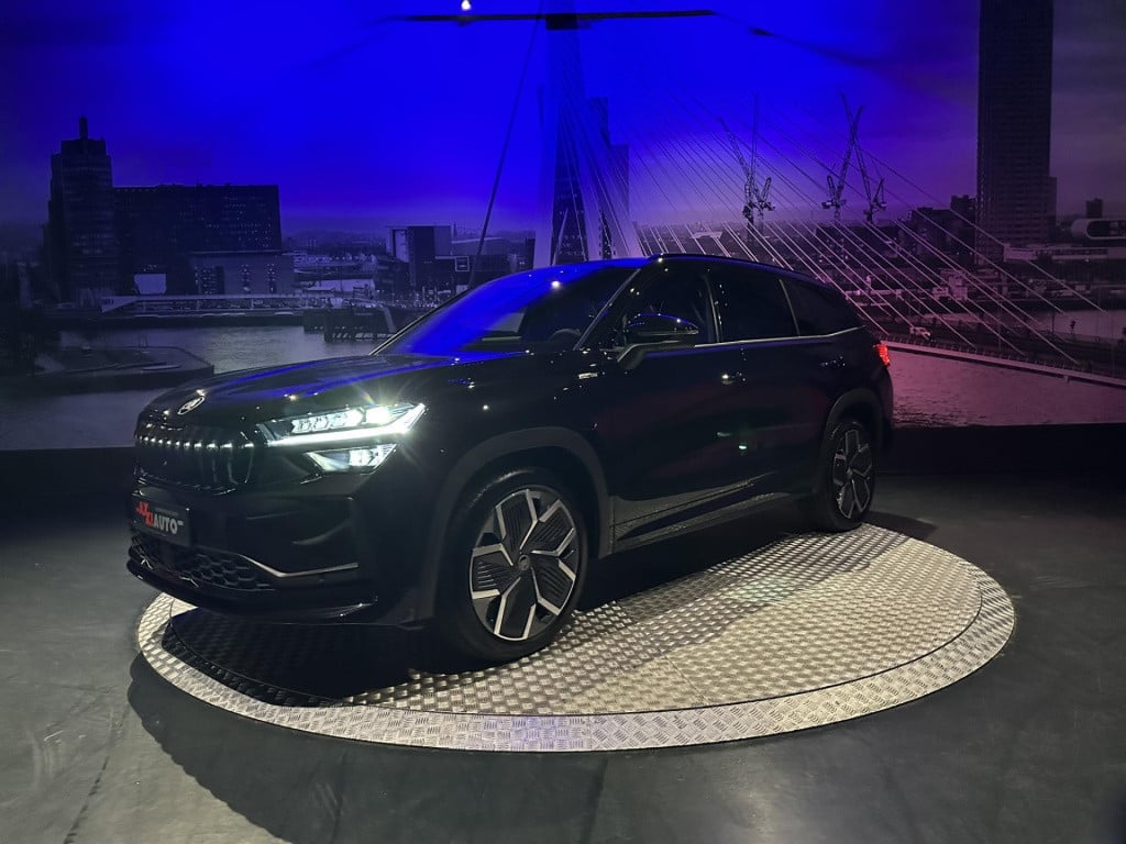 Skoda Kodiaq 1.5 tsi phev sportline business nieuw!! *pano*trekhaak*20 inch