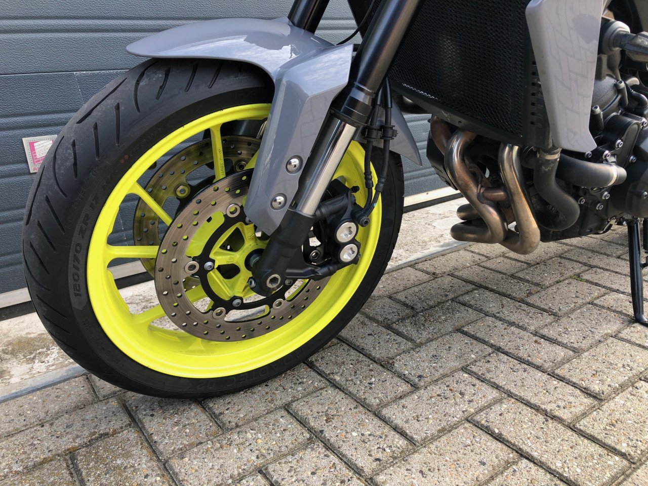 Puntgave Yamaha MT09 uit 2017 met 31dkm, diverse extra's, rijklaar €7350,-
