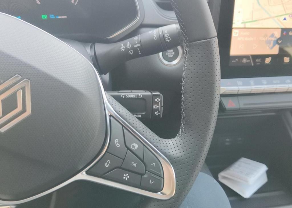 Renault Captur 1.8 e-tech full hybrid 160 techno - pack winter