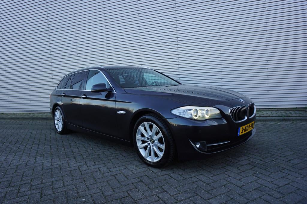 BMW 5 Serie touring 520i high executive automaat - climate / navi / cruise 
