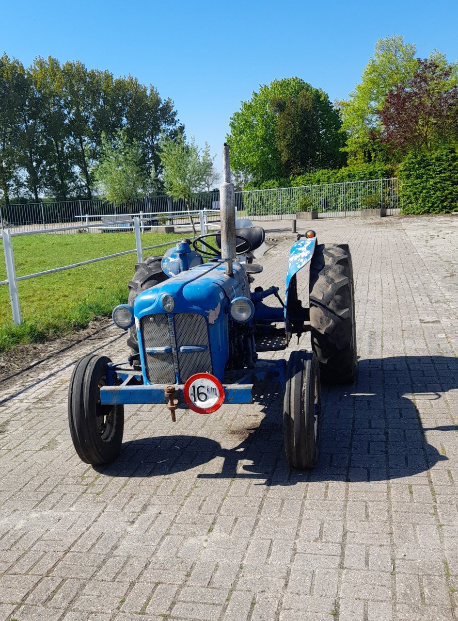Te koop: leuke Ford Dexta uit 1961
