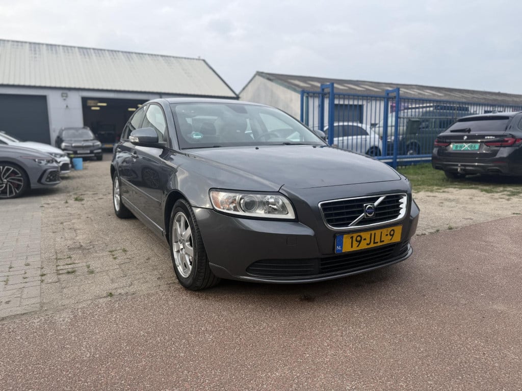 Volvo S40 2.4 d5 momentum 5 cilinder voll onderhouden