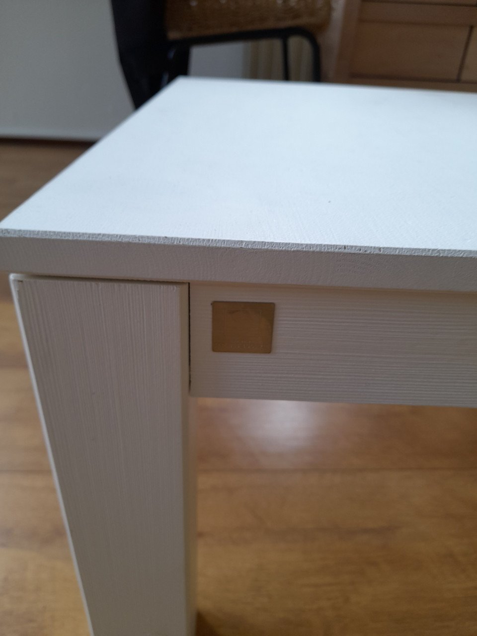 Tafeltje  59cm  bij 59cm en hoogte 38 cm (Jan des Bouvrie)