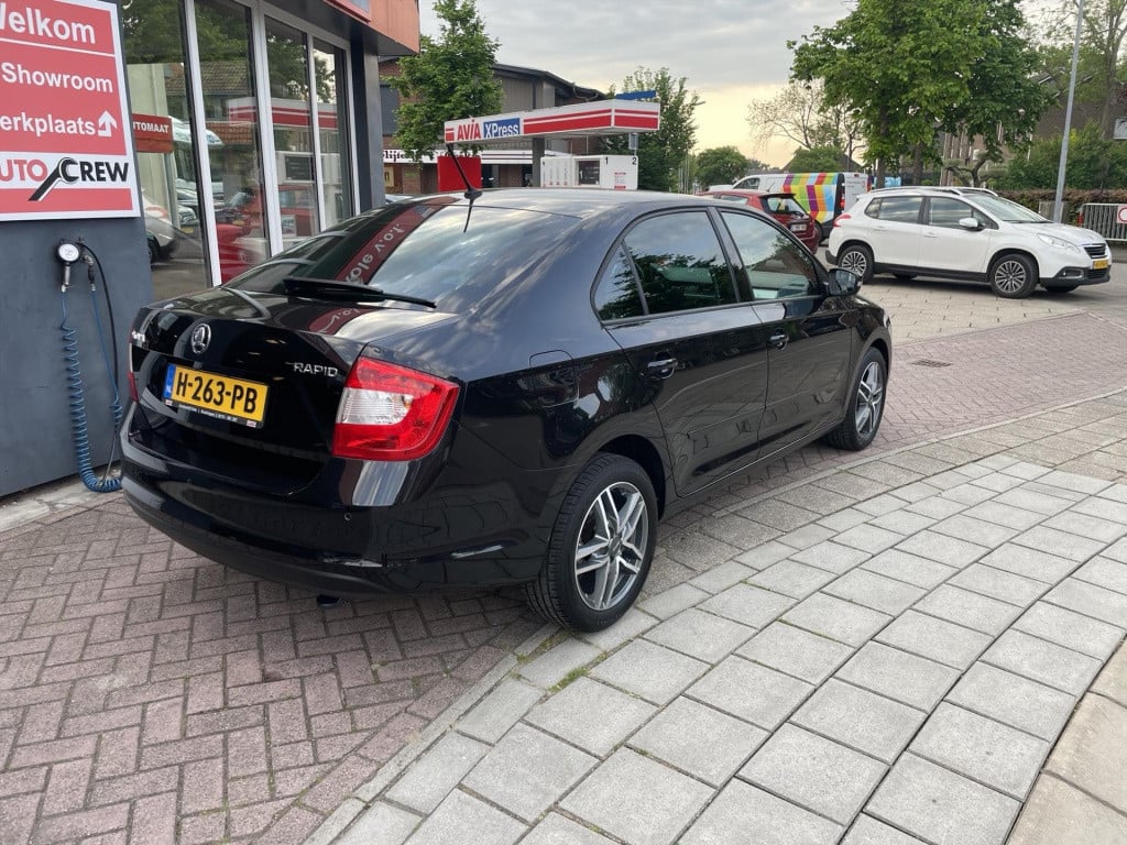 Skoda Rapid 1.2 tsi 66kw hatchback h5 edition
