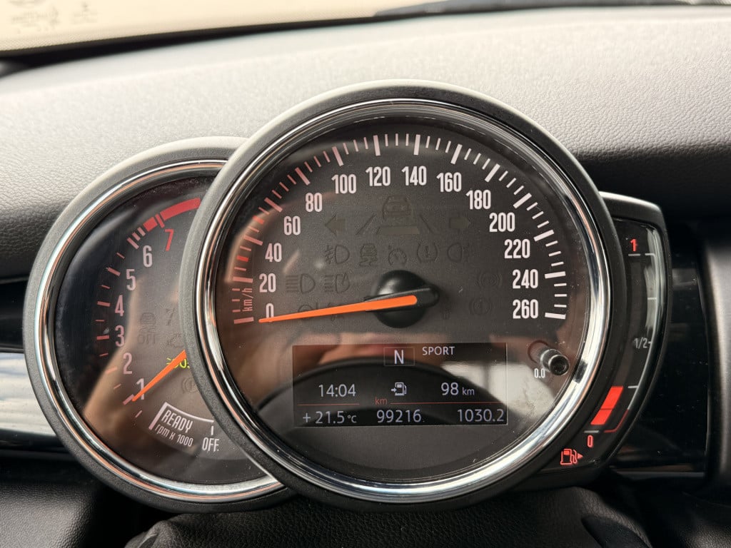 Mini Cooper mini 1.5 king’s cross | john cooper works | navi | cruise | led