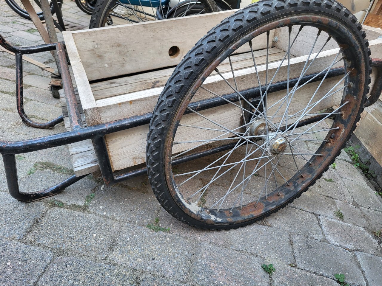 Unieke omgebouwde melkkar naar fietskar