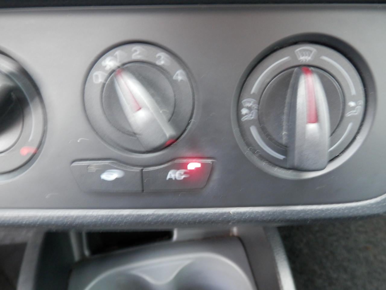 Auto Garant Biedt Aan: Seat Ibiza 1.2 Style